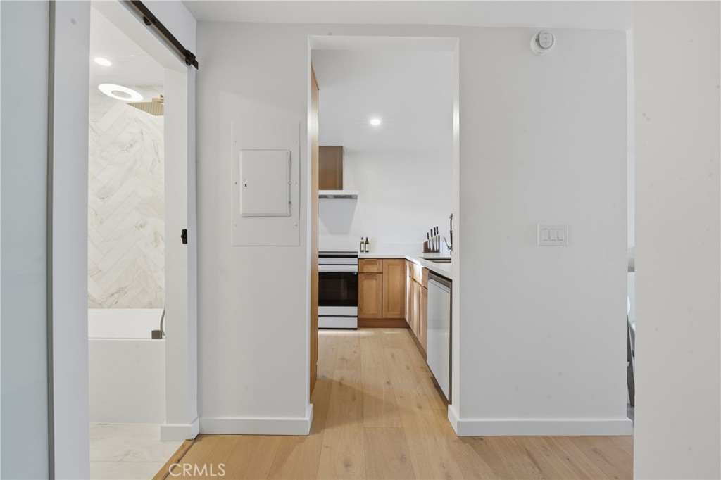 8103 Marina Pacifica N