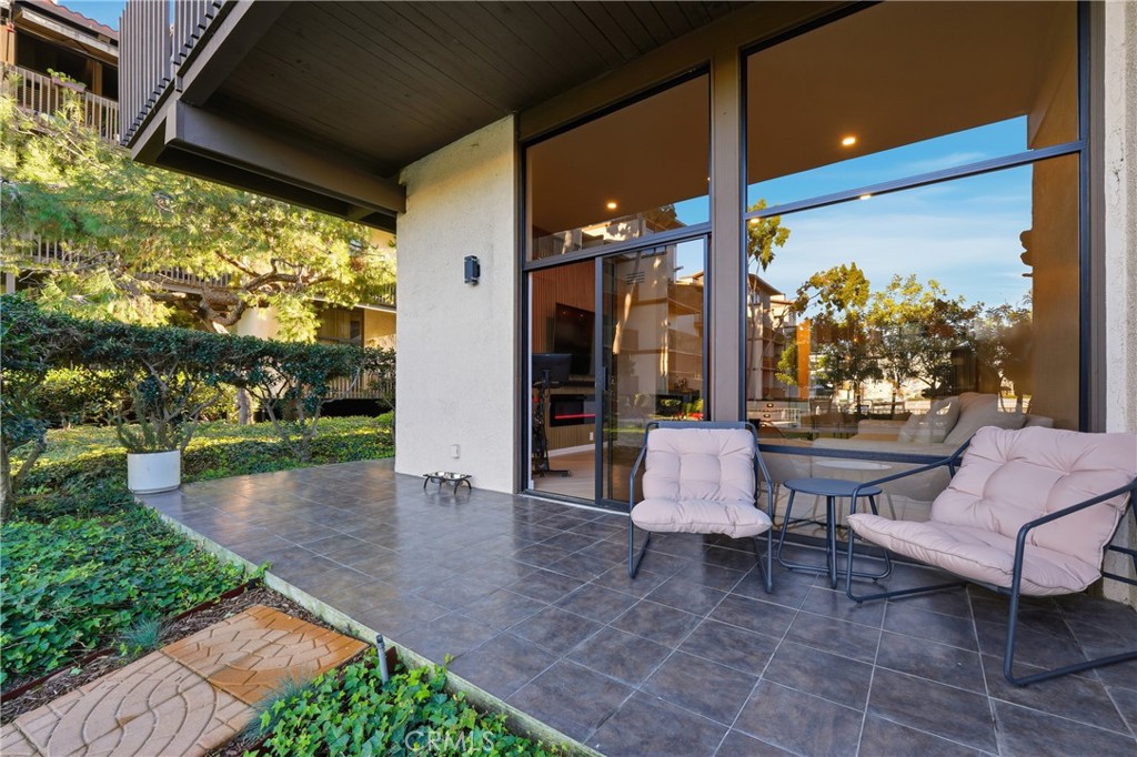 8103 Marina Pacifica N