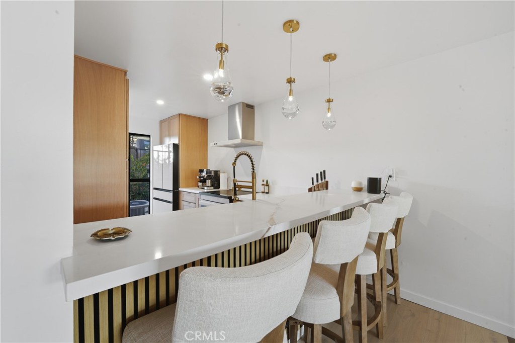 8103 Marina Pacifica N