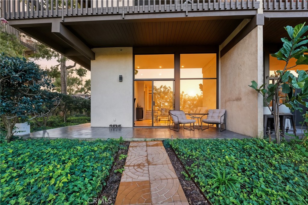 8103 Marina Pacifica N