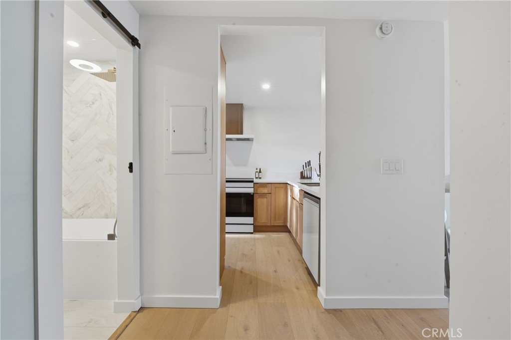 8103 Marina Pacifica N