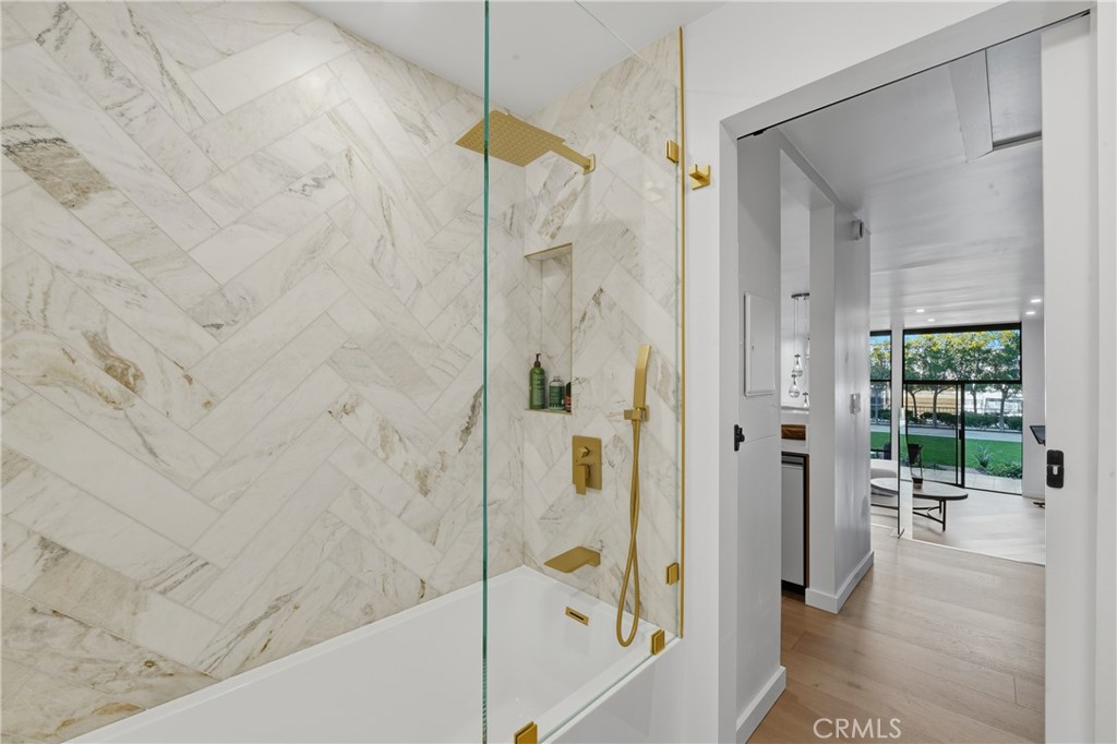 8103 Marina Pacifica N