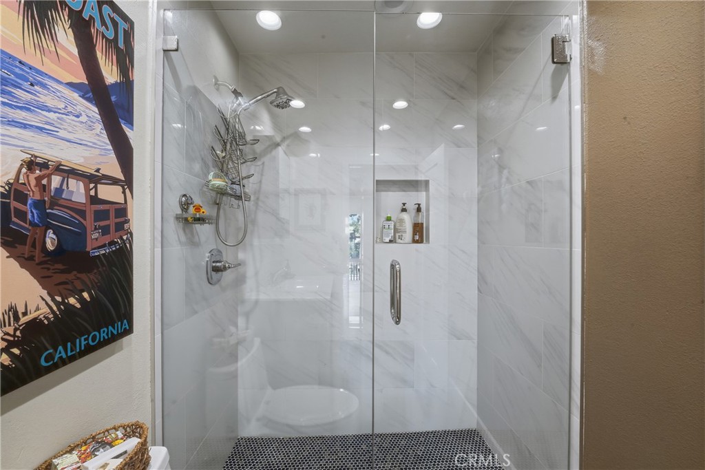 8321 Marina Pacifica N