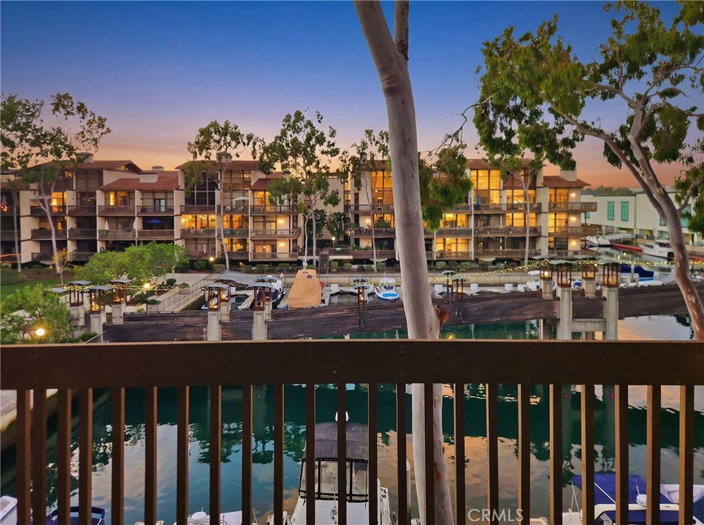 8321 Marina Pacifica N
