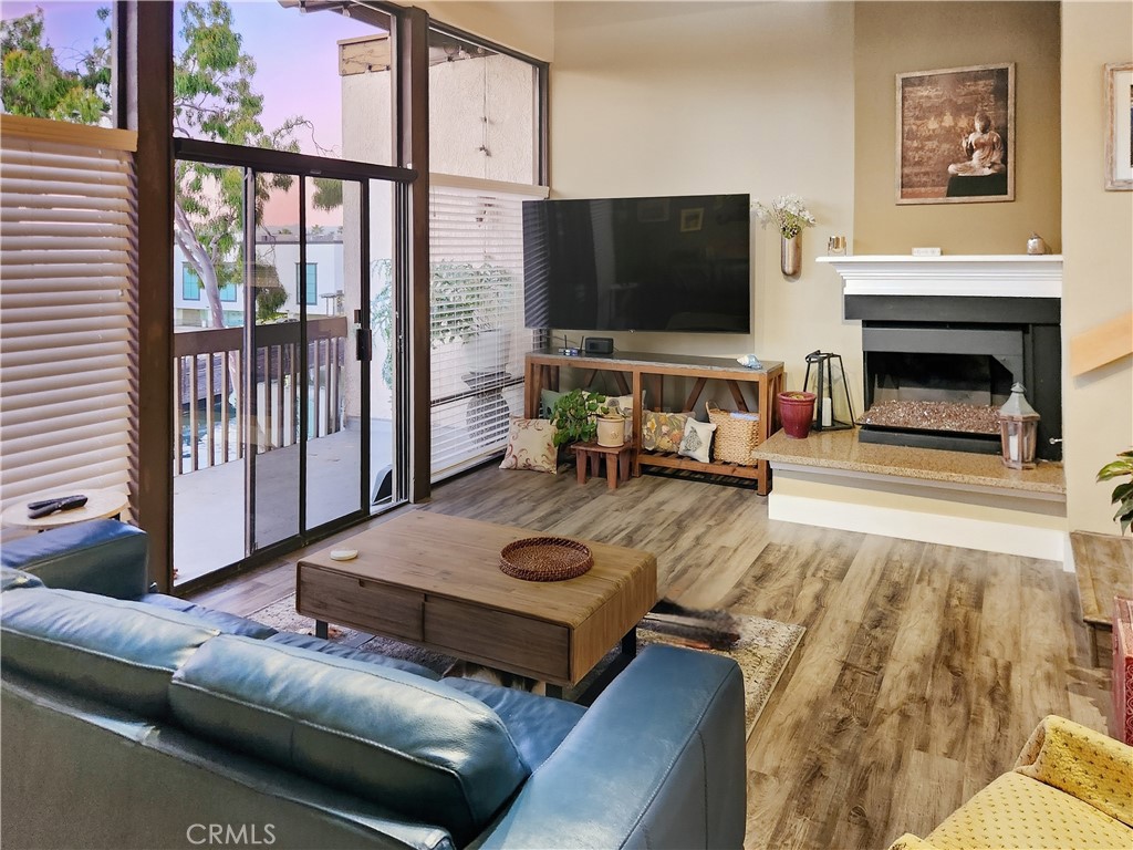 8321 Marina Pacifica N