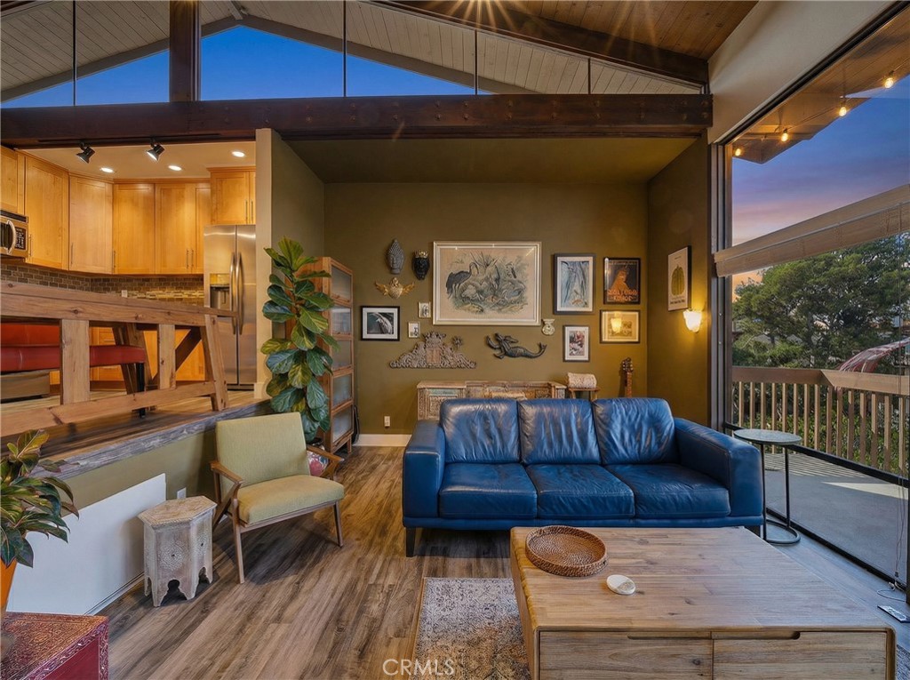 8321 Marina Pacifica N