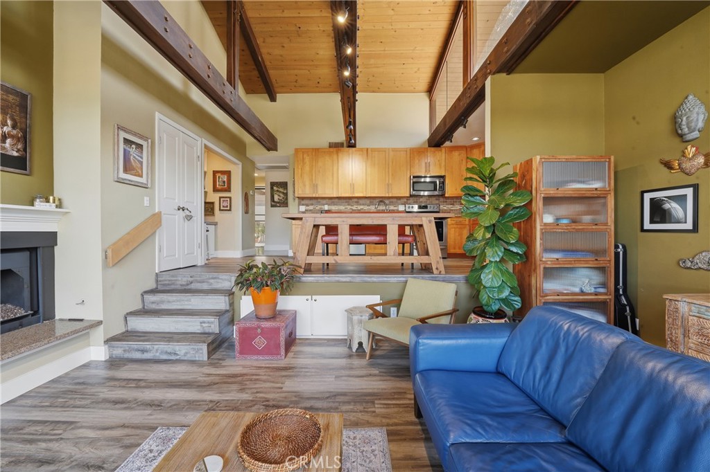 8321 Marina Pacifica N