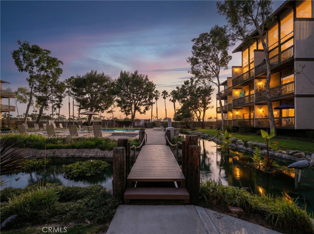 8321 Marina Pacifica N