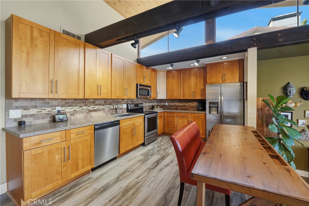 8321 Marina Pacifica N