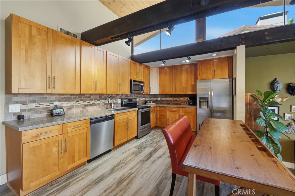 8321 Marina Pacifica N