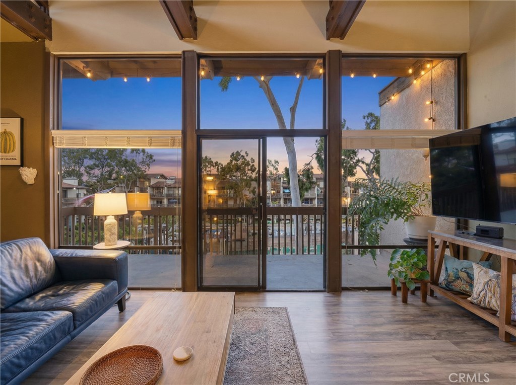 8321 Marina Pacifica N