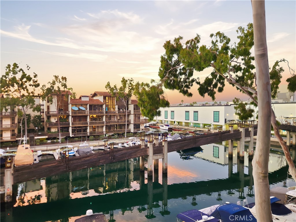 8321 Marina Pacifica N