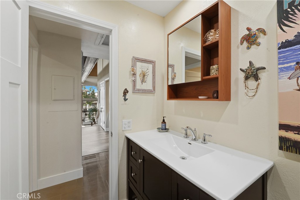 8321 Marina Pacifica N
