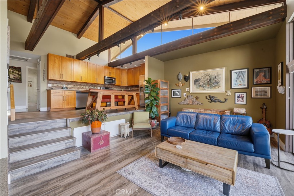 8321 Marina Pacifica N