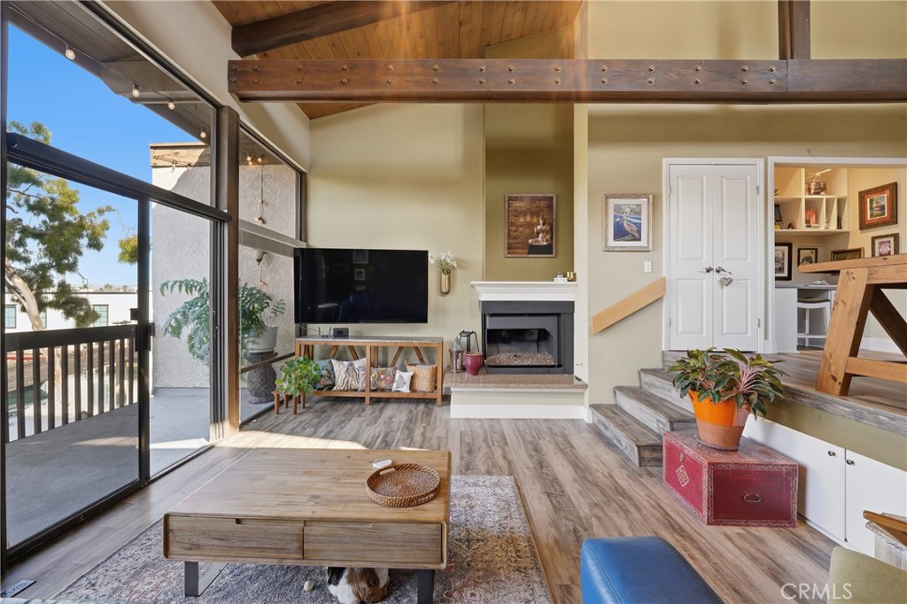 8321 Marina Pacifica N