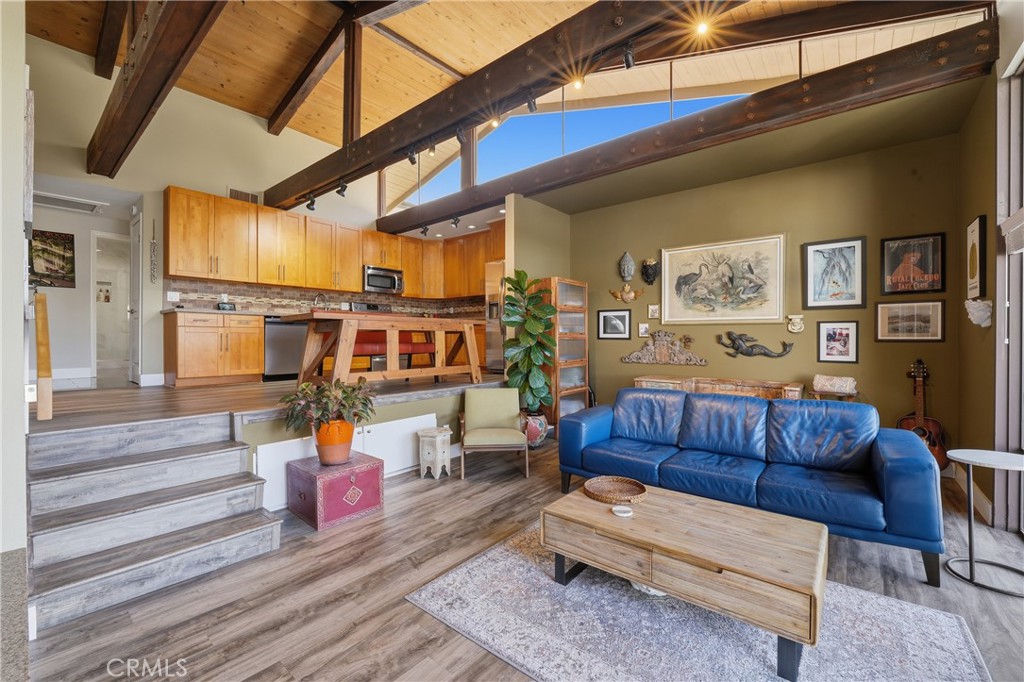 8321 Marina Pacifica N