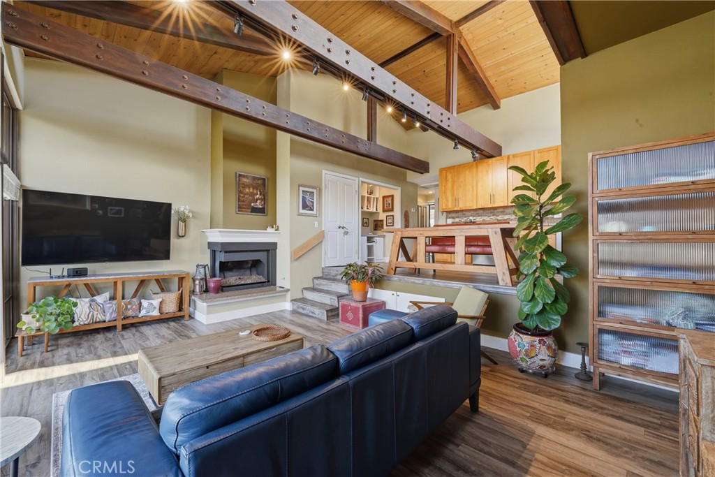 8321 Marina Pacifica N