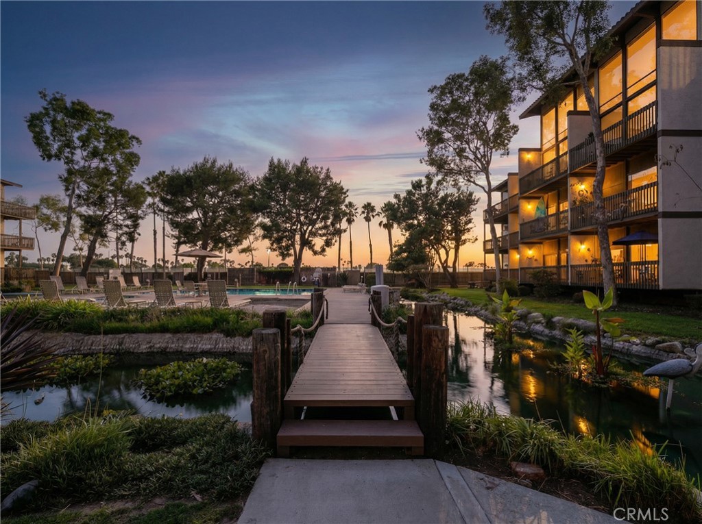 8321 Marina Pacifica N