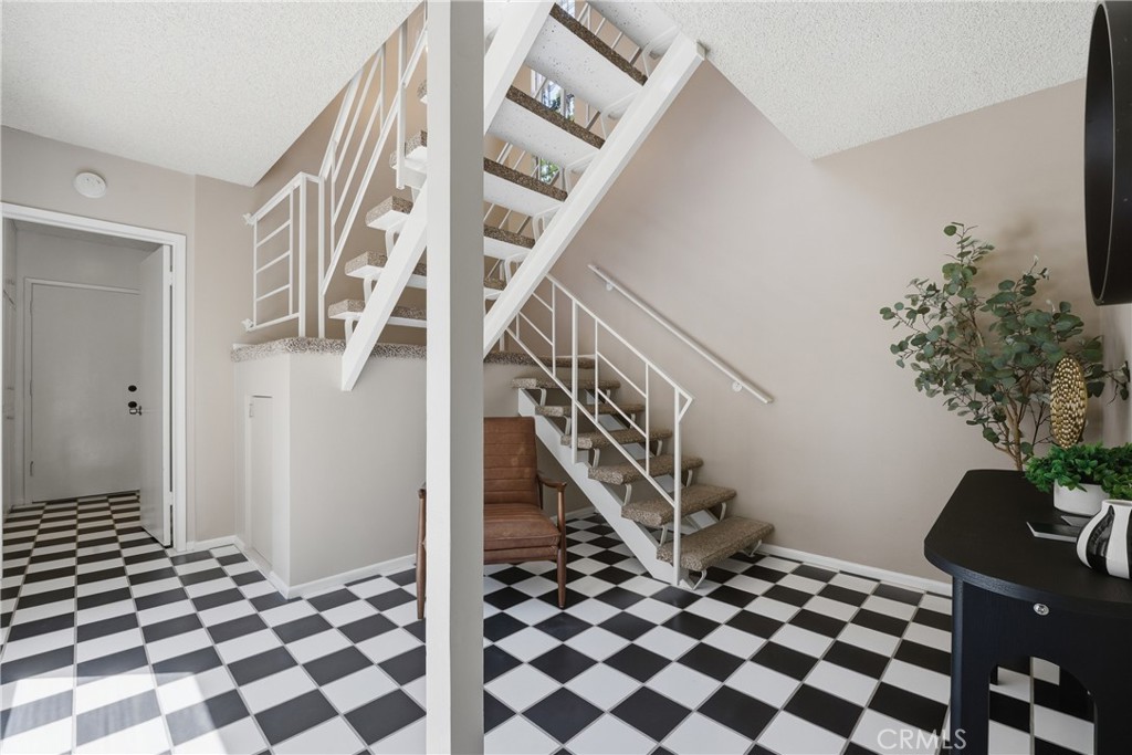 5916 E The Toledo