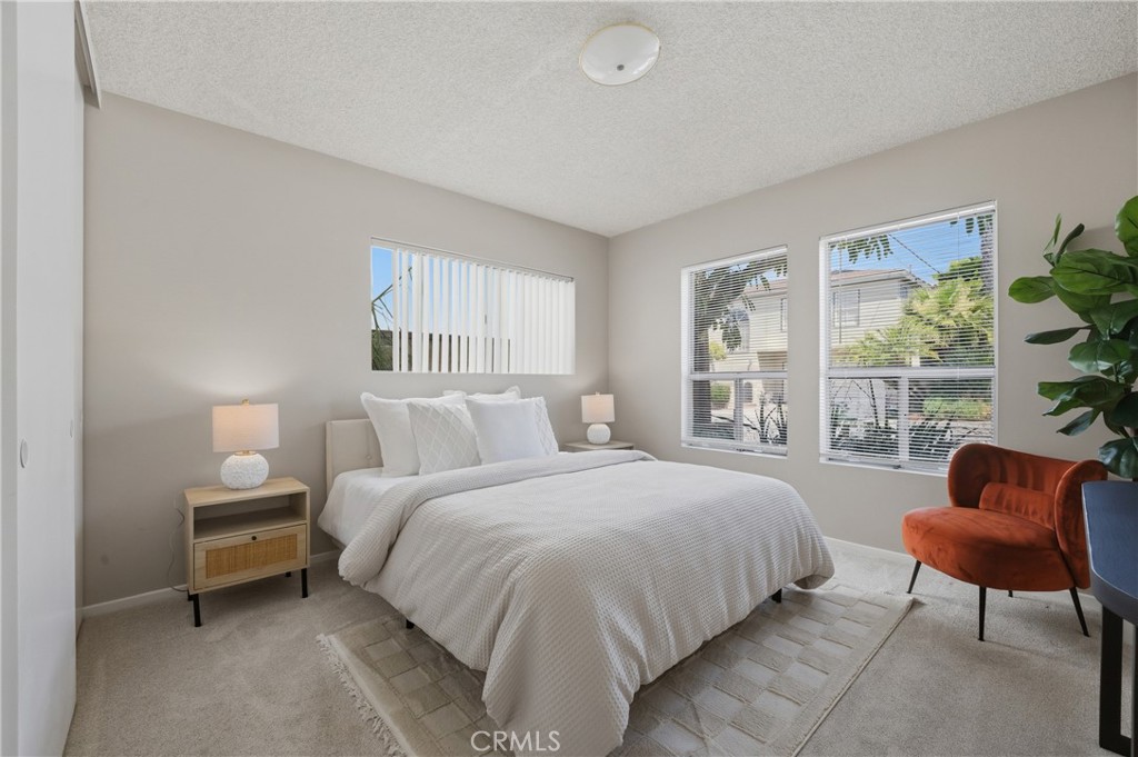 5916 E The Toledo
