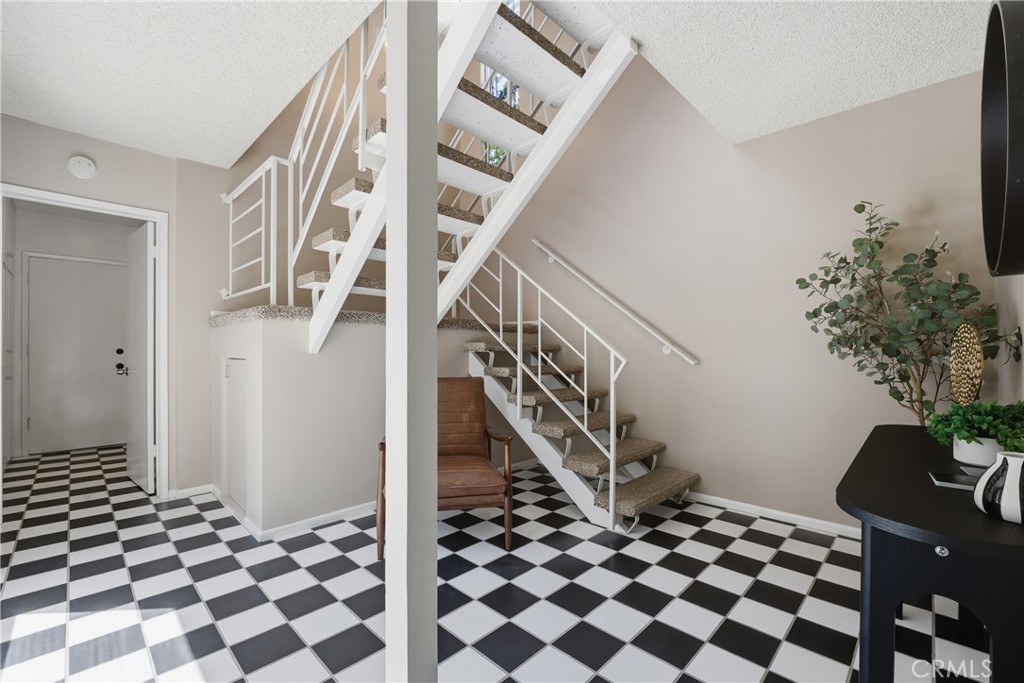 5916 E The Toledo