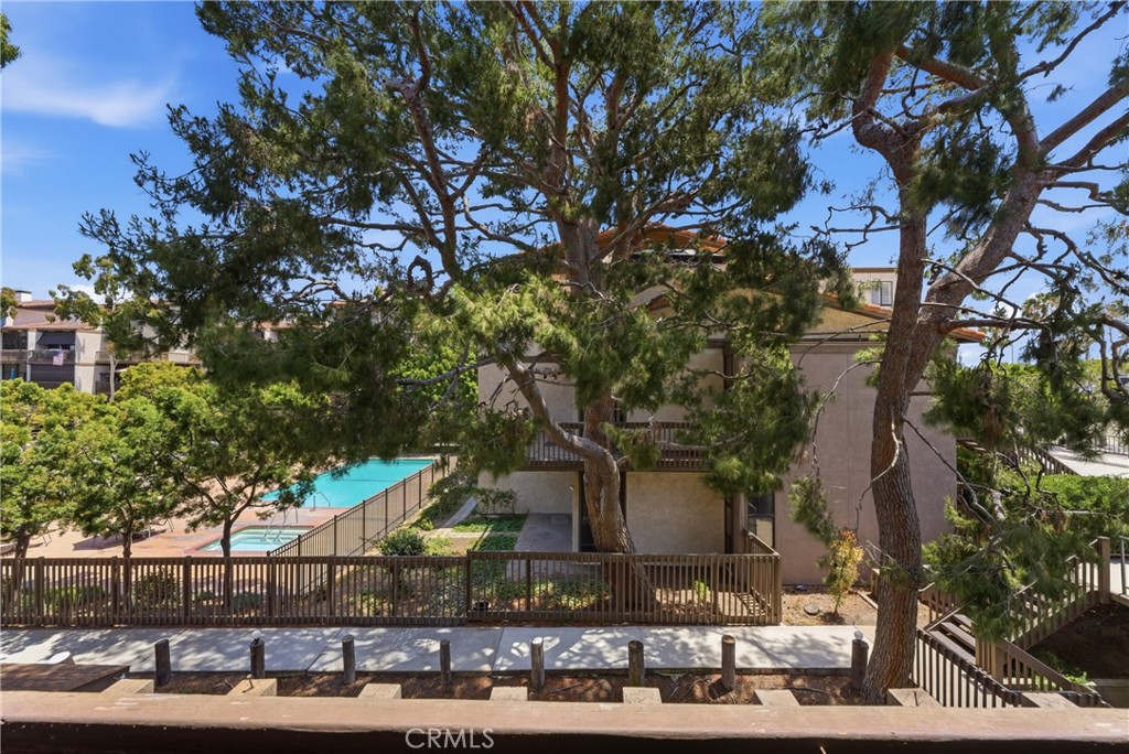 8208 Marina Pacifica N