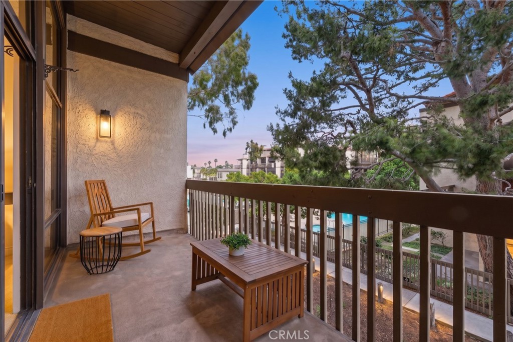 8208 Marina Pacifica N