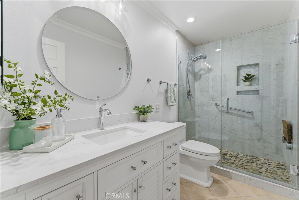 8208 Marina Pacifica N