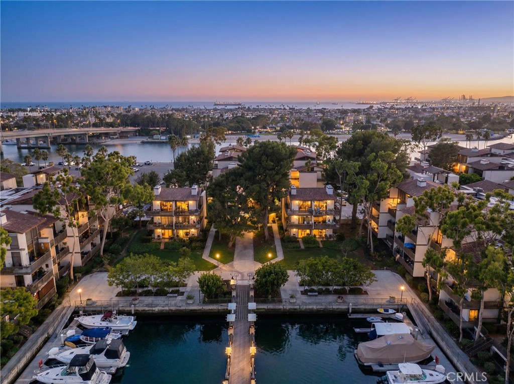 8208 Marina Pacifica N