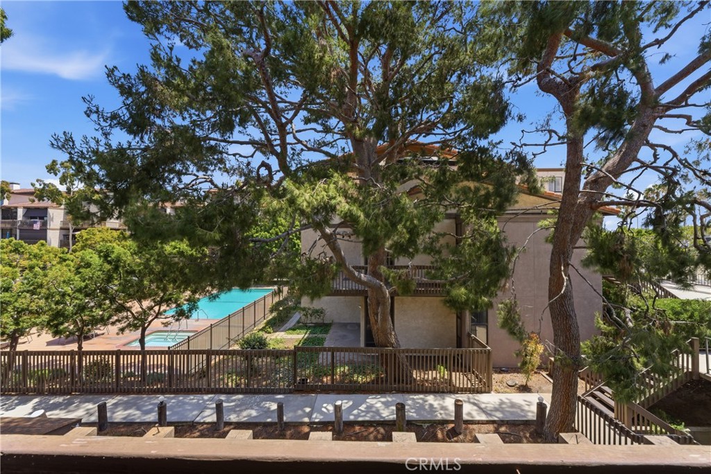 8208 Marina Pacifica N
