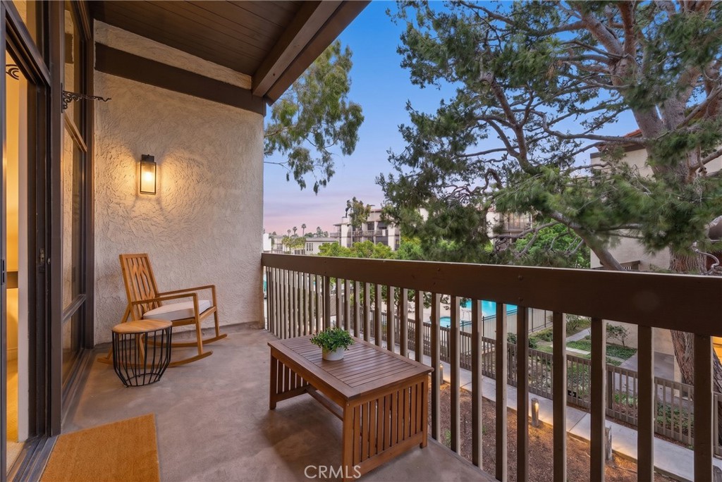 8208 Marina Pacifica N