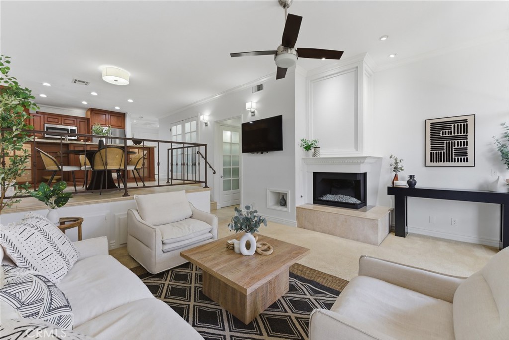 8208 Marina Pacifica N