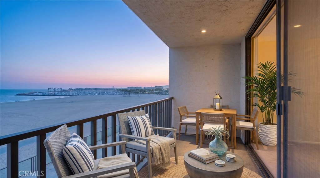 1140 E Ocean