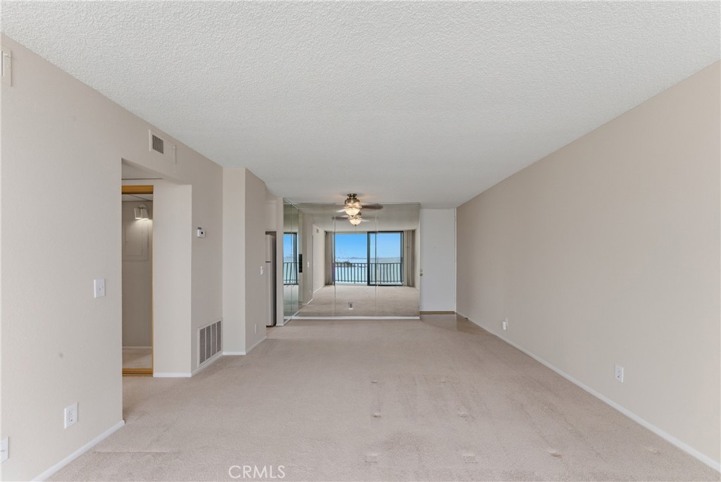 1140 E Ocean