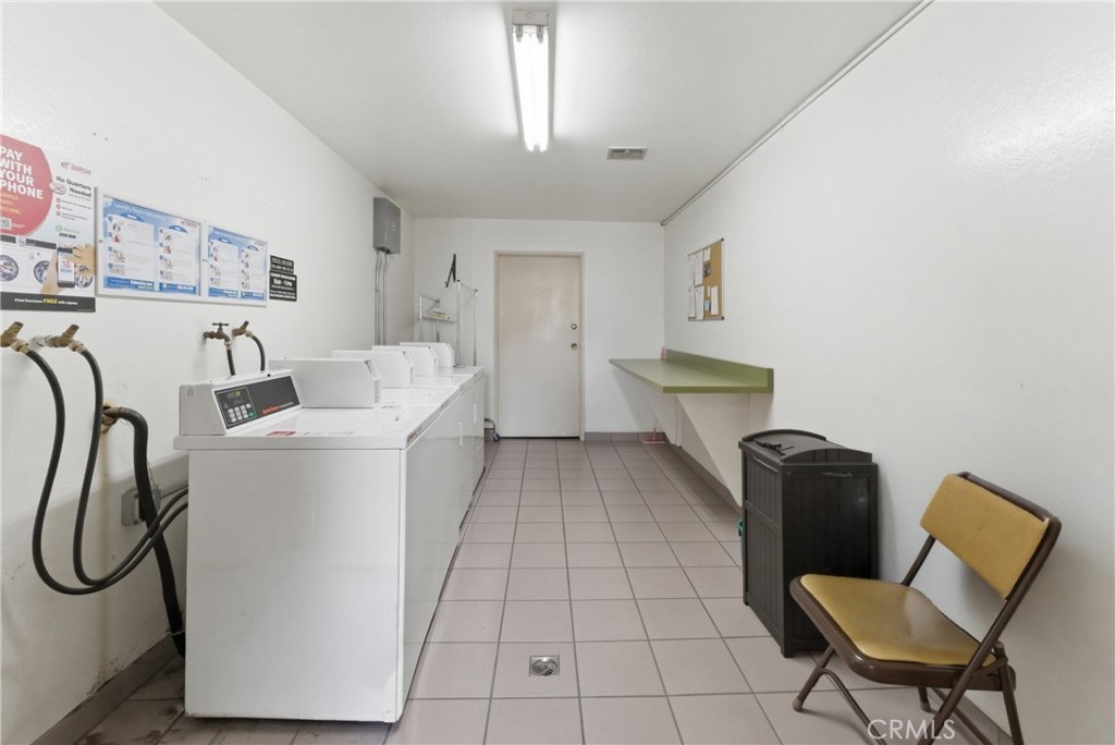 1140 E Ocean