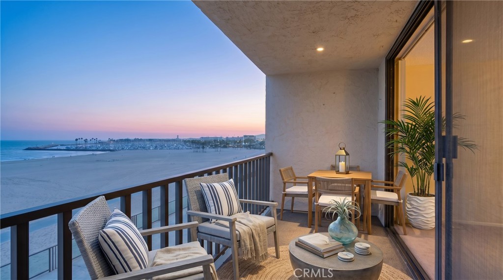 1140 E Ocean