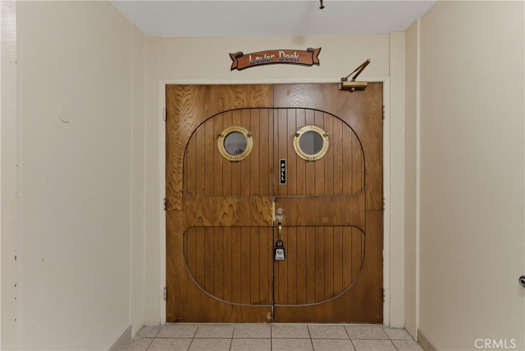 1140 E Ocean