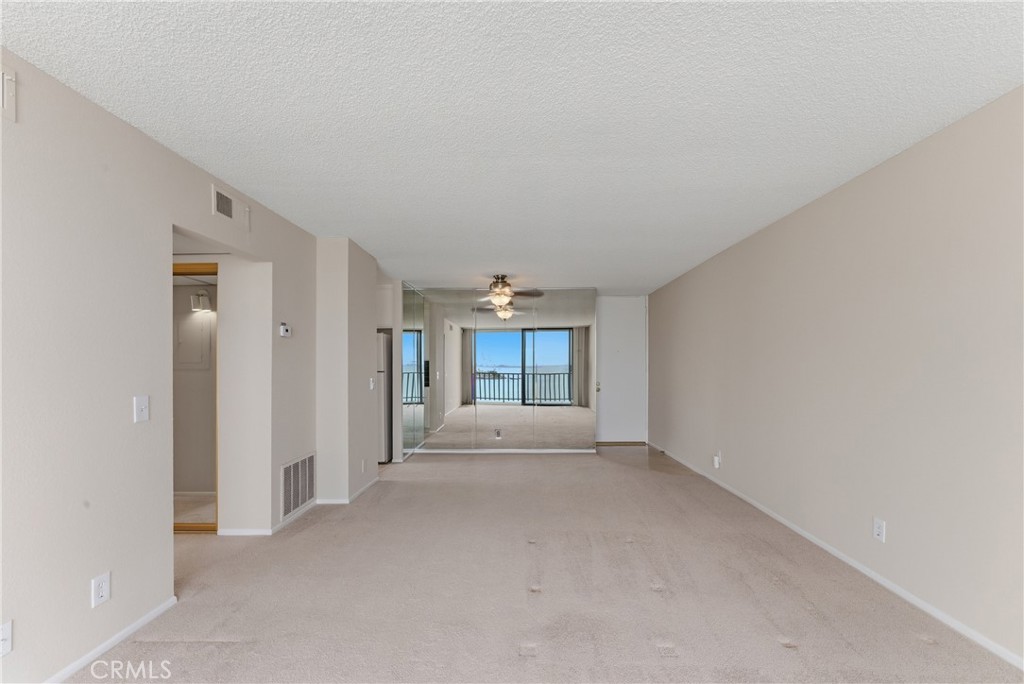 1140 E Ocean