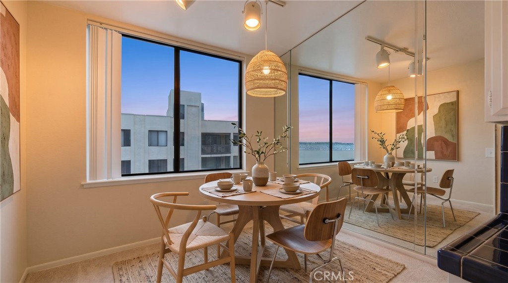 1140 E Ocean