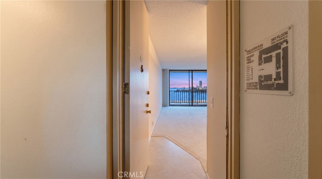 1140 E Ocean