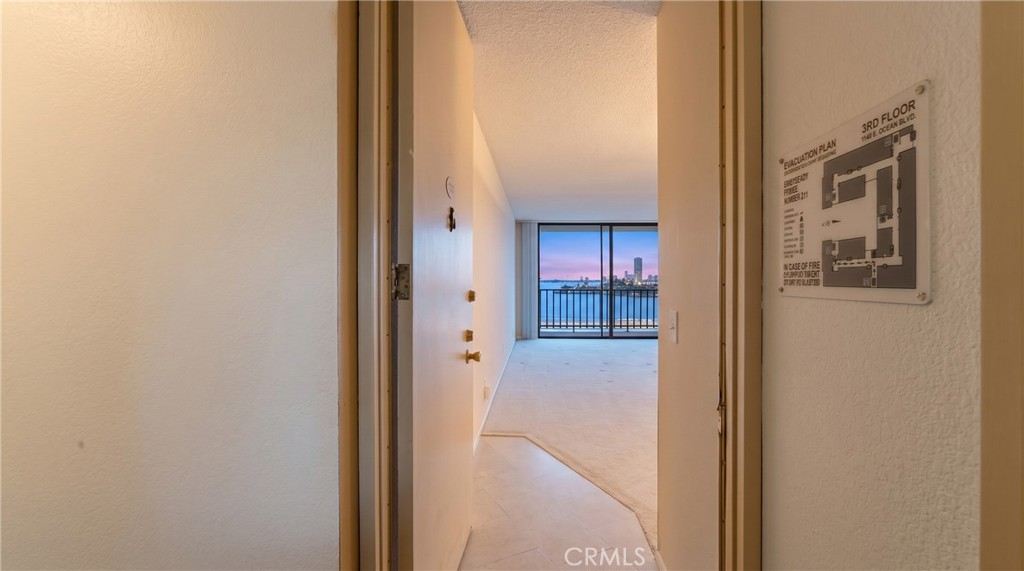 1140 E Ocean