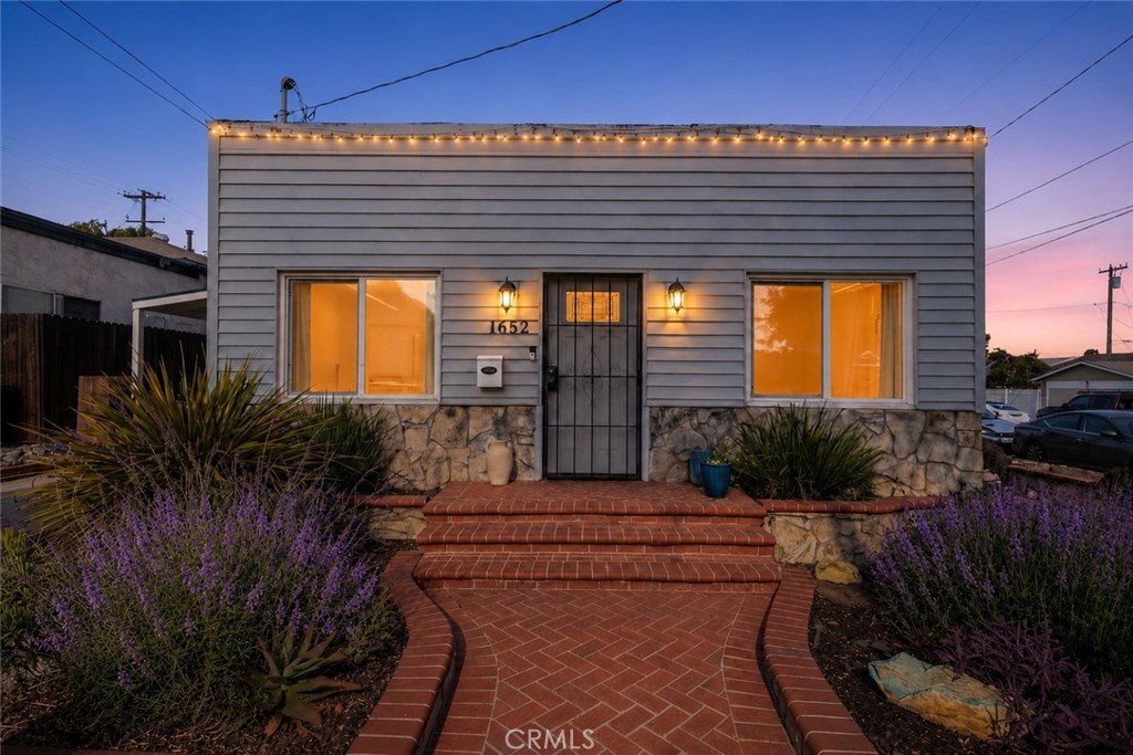 1652 Loma