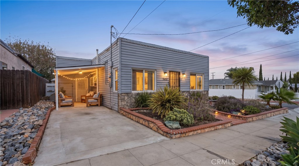 1652 Loma