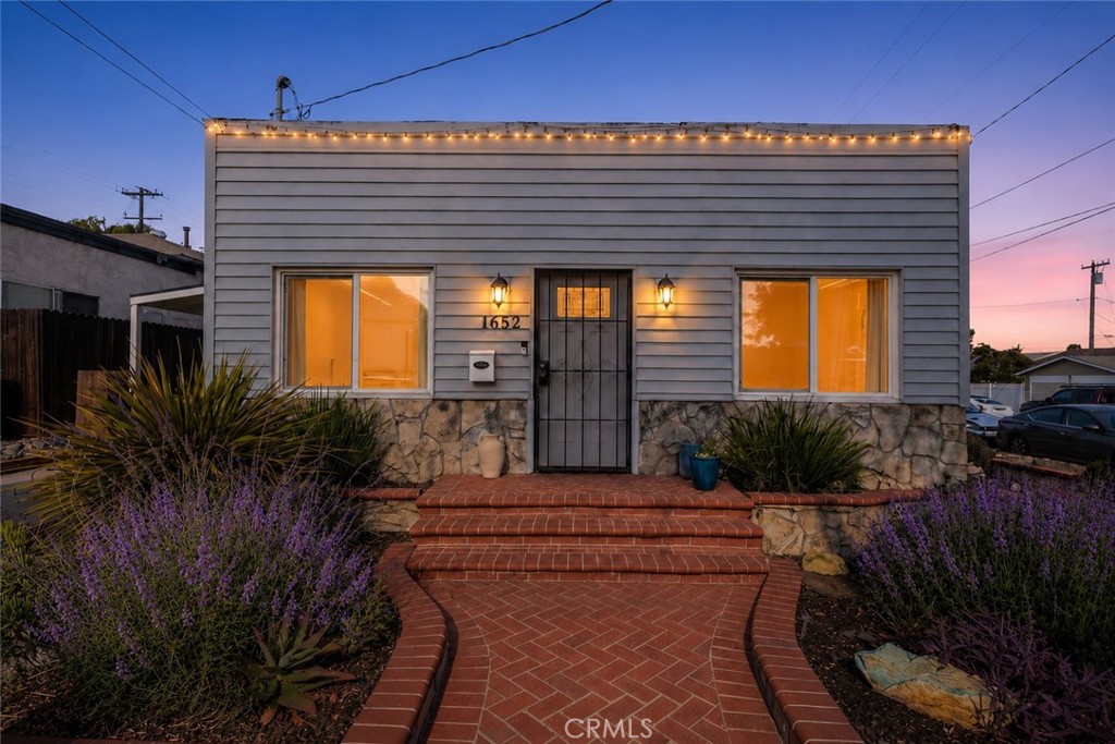 1652 Loma