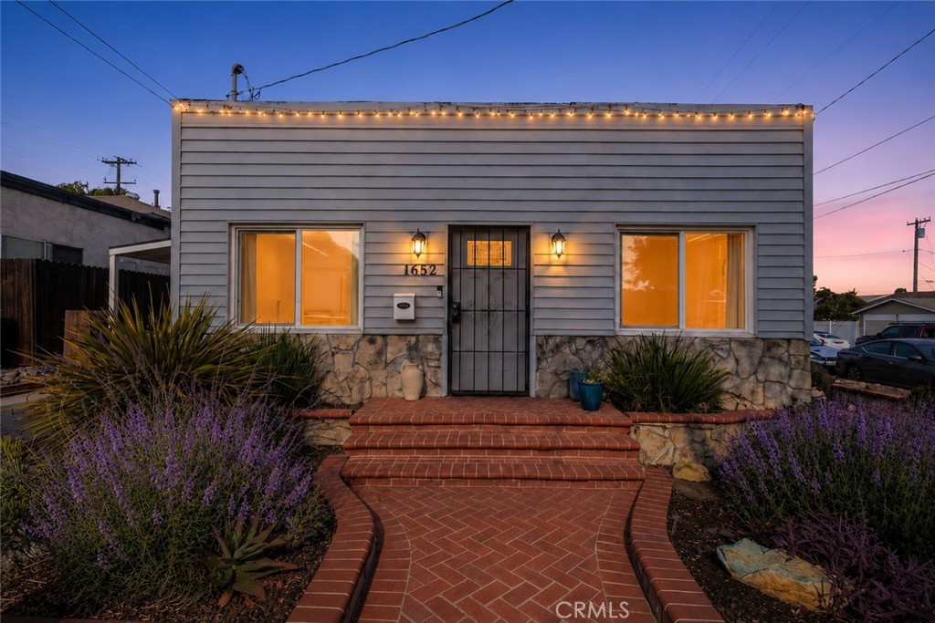 1652 Loma