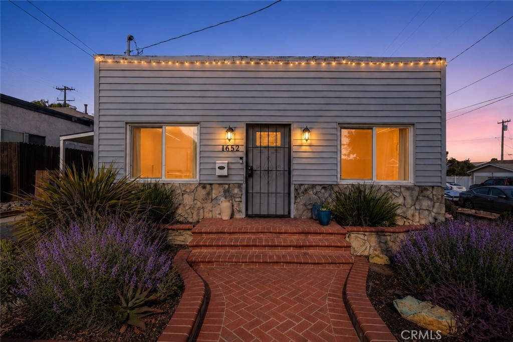 1652 Loma