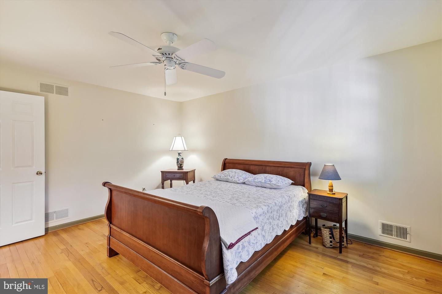 472 Cornwall Ct