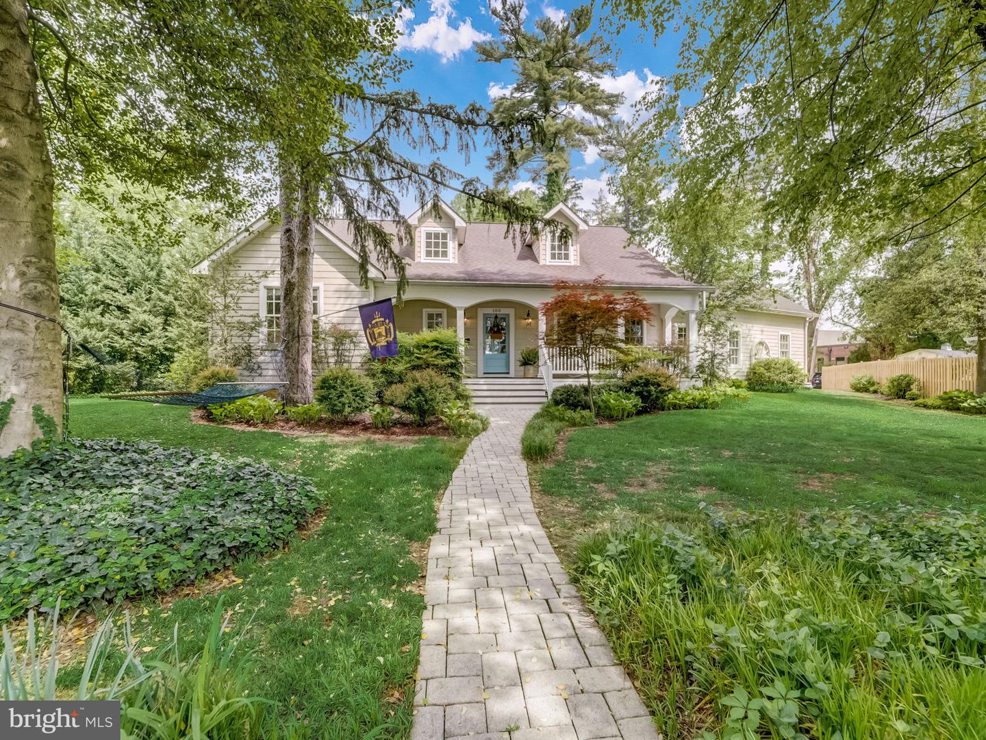 100 Evergreen Rd