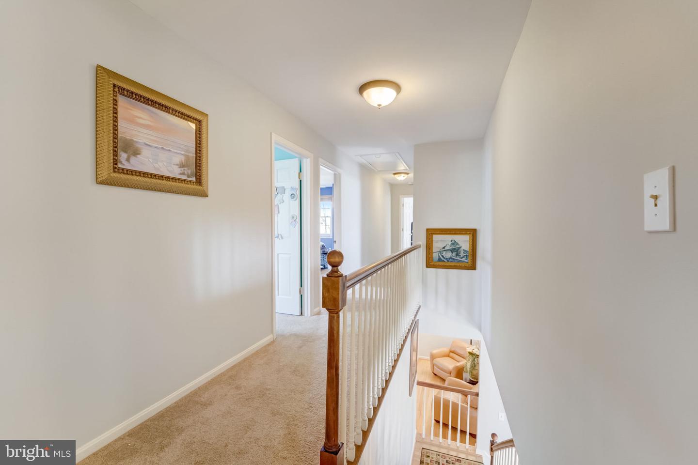 292 Oak Ct
