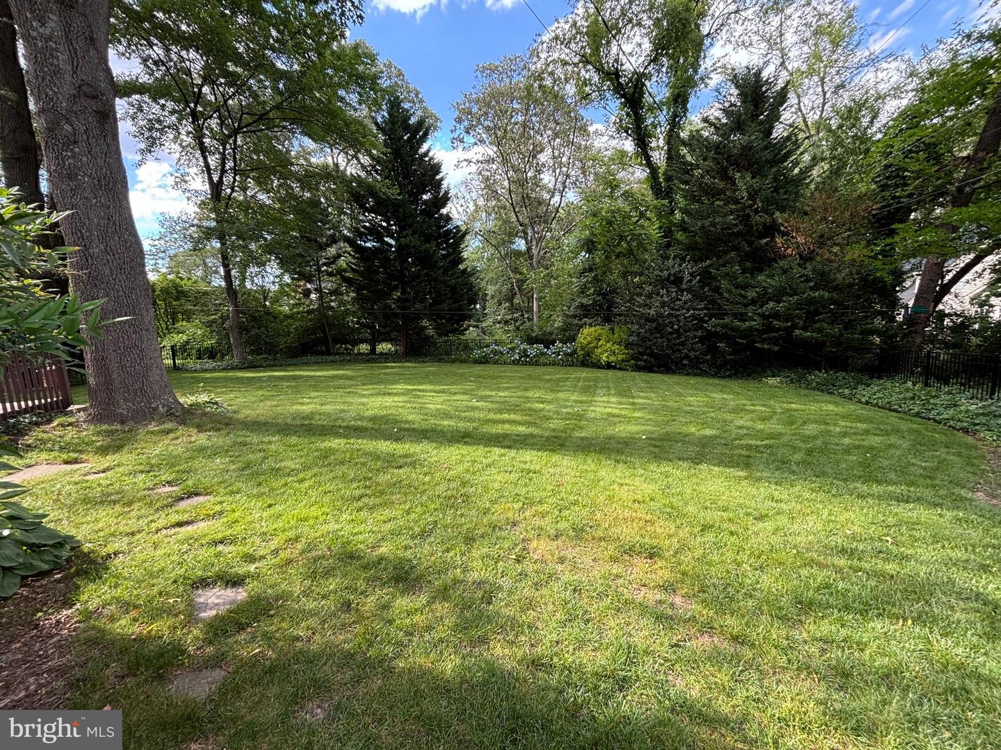 292 Oak Ct